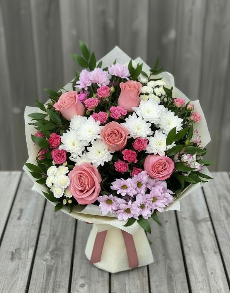 Букет цветов из: Альстромерии, Гвоздики, Розы и Хризантемы в Нефедово