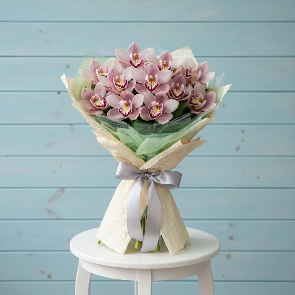 Букет цветов из: Орхидеи и Розы в Нефедово