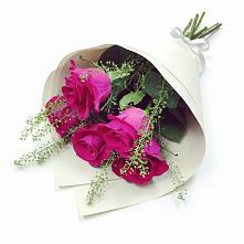 Букет цветов из:  Розы в Нефедово