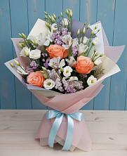 Букет цветов из:  Лизиантусы, Розы, Альстромерии и Гипсофила в Нефедово