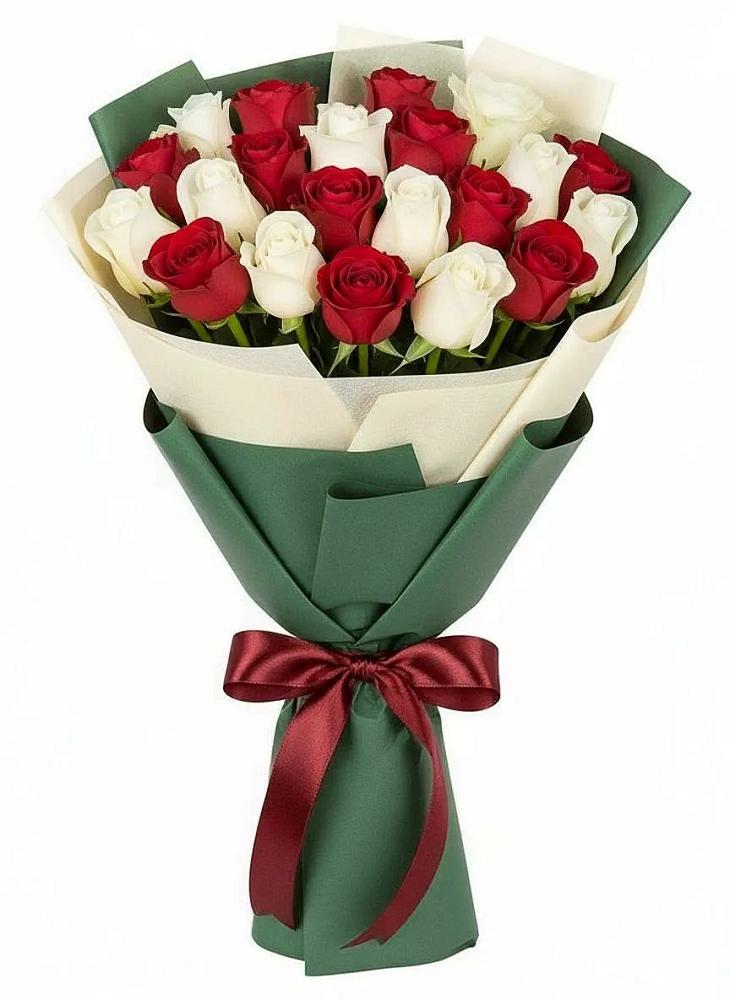 Букет Микс из красных и белых роз в Нефедово
