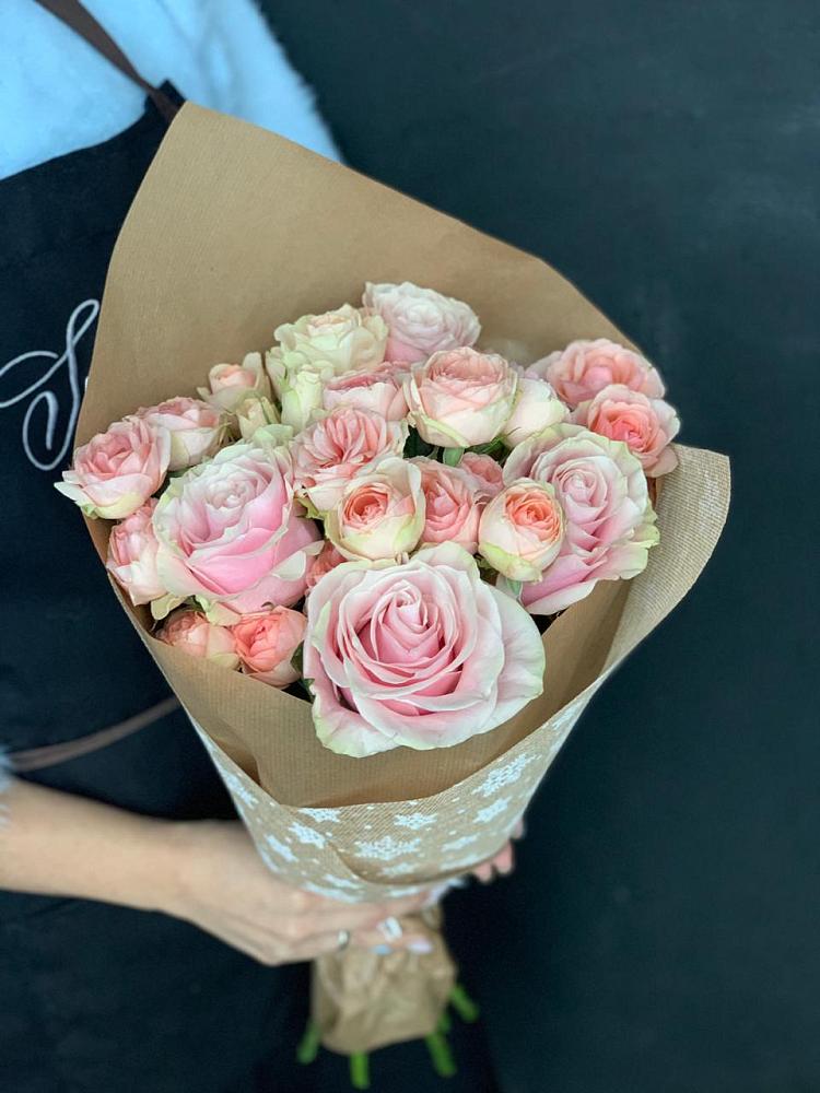 Букет цветов из: Хризантемы и Розы в Нефедово