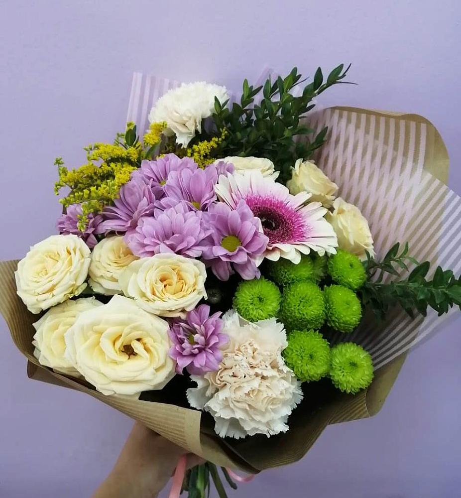 Букет цветов из: Хризантемы, Розы, Гвоздики и Герберы в Нефедово