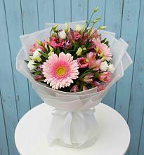 Букет цветов из:  Герберы, Альстромерии и Лизиантусы в Нефедово