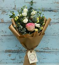 Букет цветов из:  Розы и Лизиантусы в Нефедово