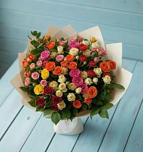 Букет Микс из разноцветных кустовых роз в Нефедово